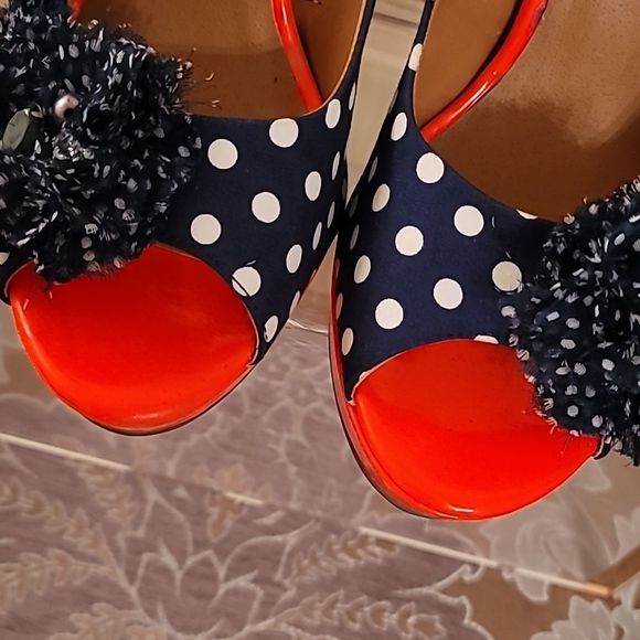 Not Rated Whimsical Carnival Pumps - Picture 8 of 16